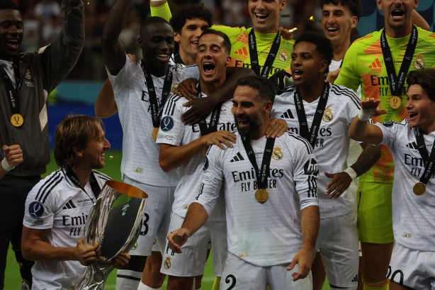 Foto - Bellingham falan hikaye! Süper Kupa sonrası Arda Güler yine gündeme oturdu! İspanyollar resmen buldu… 