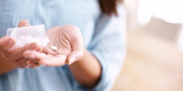 Foto - Bembeyaz çamaşırlar için aspirin yöntemi
