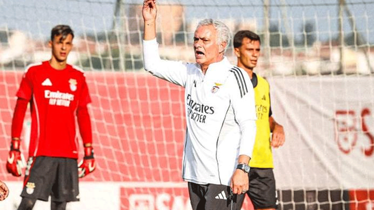 Foto - Benfica, Mourinho’nun sözleşmesine öyle bir madde koydu ki… Fenerbahçeliler saç baş yoldu!