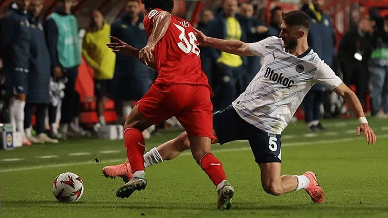 Foto - Benfica'ya bir Türk daha! Bu kez Fenerbahçe'den