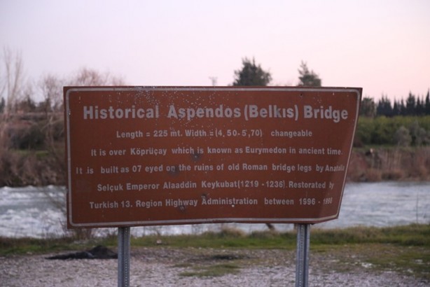 Benzersiz yapısıyla tarihi Aspendos Köprüsü