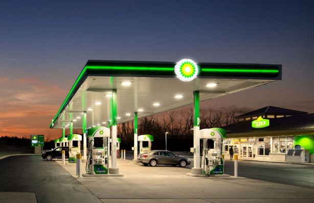 Foto - Benzin fiyatları rekor kırdı! Üretim yetersiz kaldı