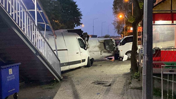 Foto - Benzin tankeri kaza yapınca çevredeki evler tahliye edildi! Onlarca araç hurdaya döndü