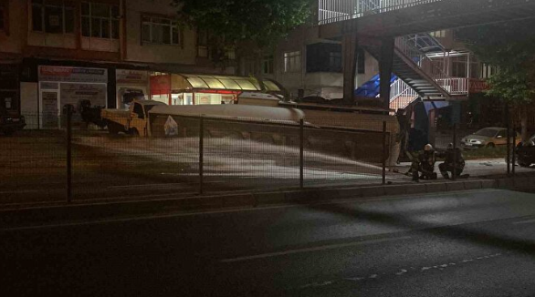 Foto - Benzin tankeri kaza yapınca çevredeki evler tahliye edildi! Onlarca araç hurdaya döndü