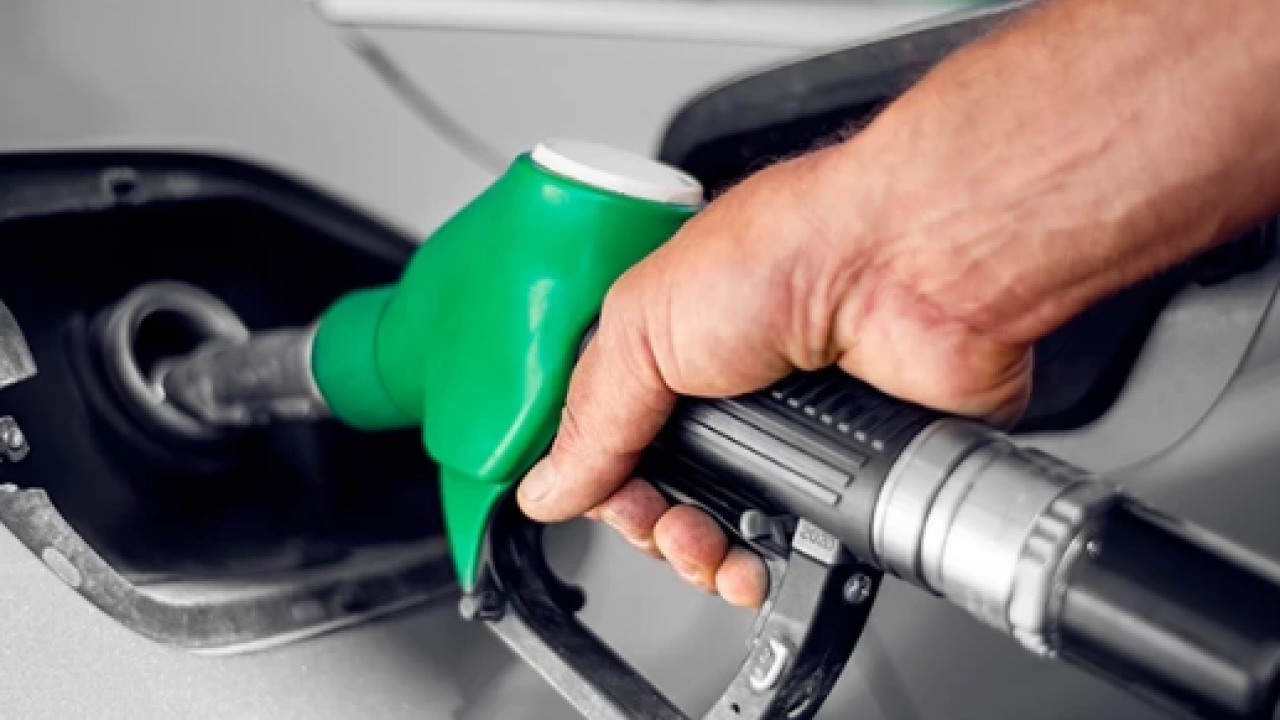 Benzin ve motorinde peş peşe indirim! İşte güncel fiyatlar