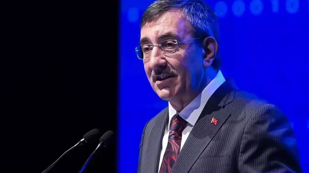 Foto - Benzine 2.10, motorine 1.97, LPG'ye ise 1.61 lira zam gelecek deniyordu: Hükümetten açıklama geldi