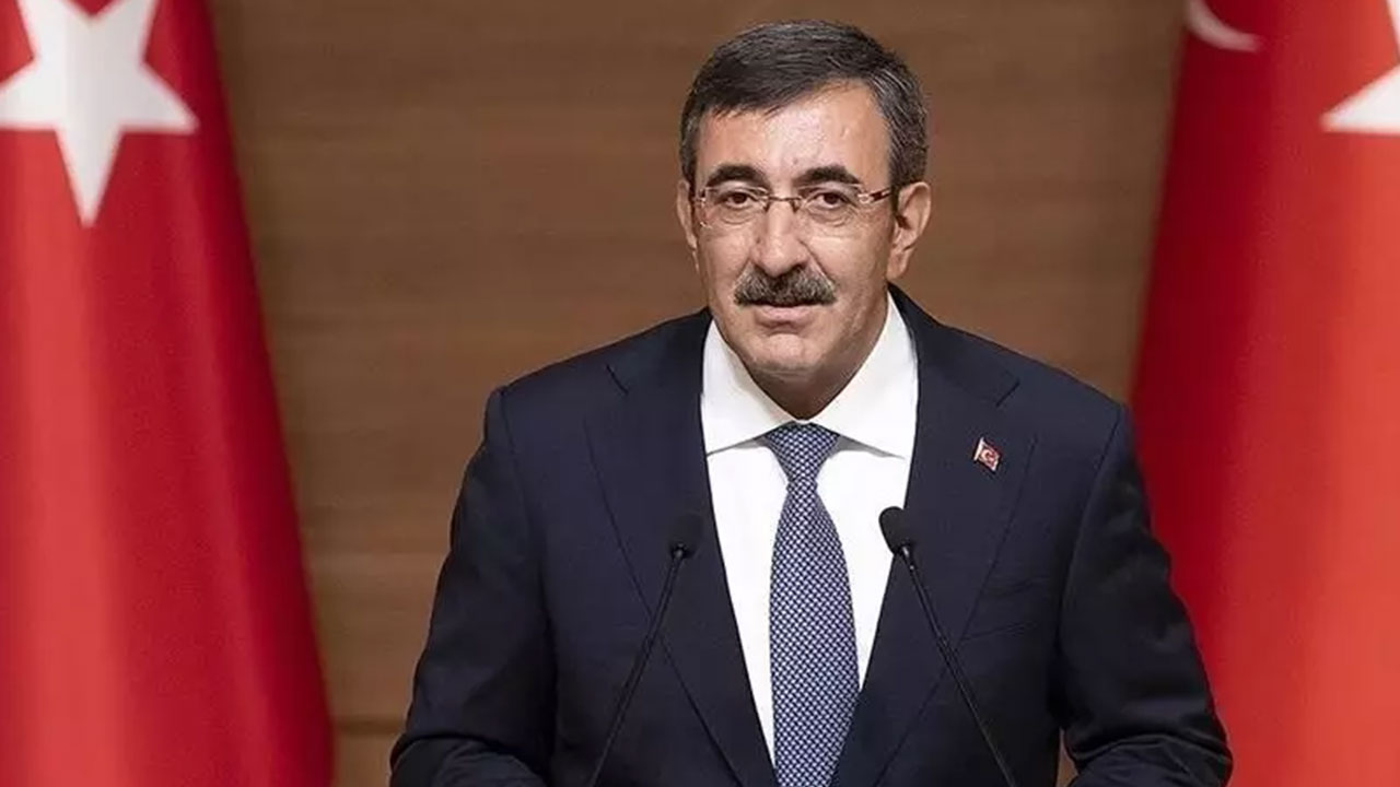 Foto - Benzine 2.10, motorine 1.97, LPG'ye ise 1.61 lira zam gelecek deniyordu: Hükümetten açıklama geldi