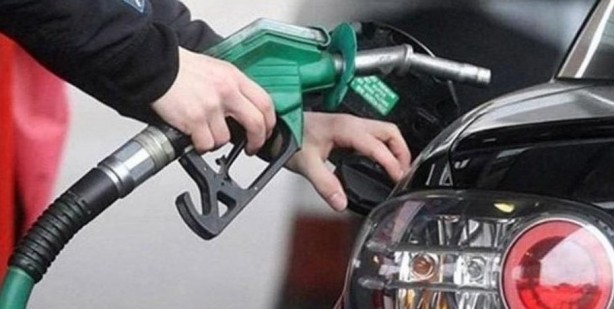Foto - Benzine kallavi zam! Benzin litre fiyatı İstanbul, güncel benzin fiyatı