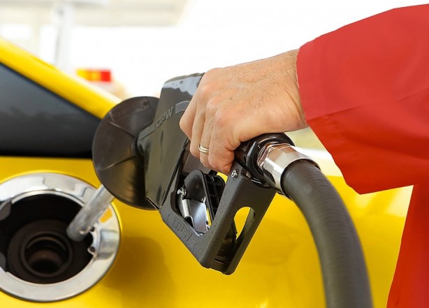 Foto - Benzine kallavi zam! Benzin litre fiyatı İstanbul, güncel benzin fiyatı