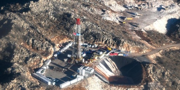 Foto - Berat Albayrak'ın kitabında dikkat çeken petrol detayı! Orayı işaret etmiş