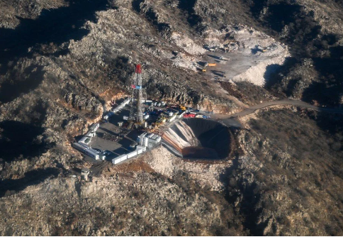 Foto - Berat Albayrak'ın kitabında dikkat çeken petrol detayı! Orayı işaret etmiş