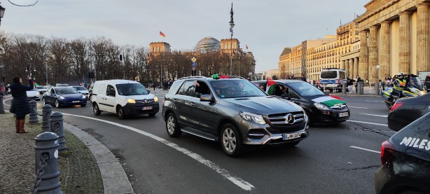Foto - Berlin’de Filistin’e destek için sokaklara döküldüler!