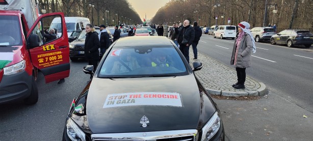Foto - Berlin’de Filistin’e destek için sokaklara döküldüler!