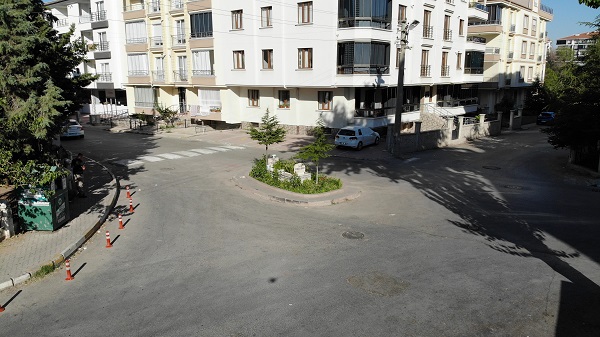 Foto - Beş yolun ortasında bulunuyor! Bu mezarın sırrı ne? 