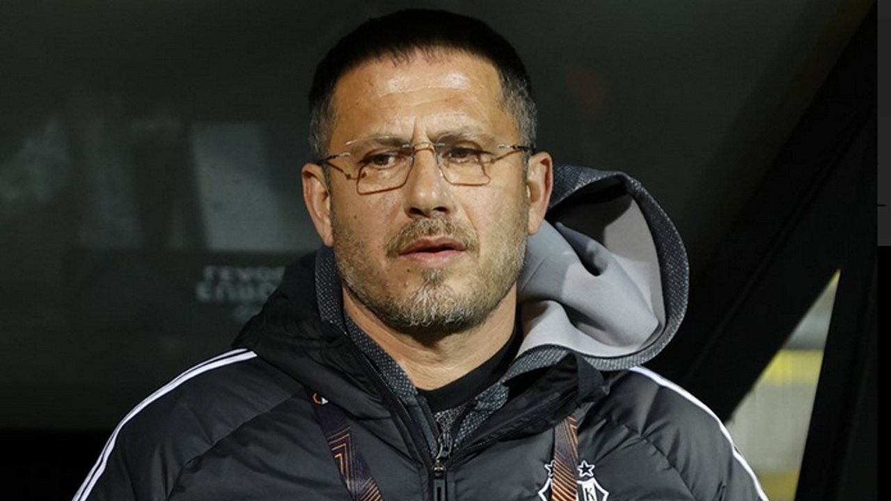 Foto - Beşiktaş 1-1 berabere kalınca deliye döndü: Hepsini gönderin: Bu nasıl bir rezalet! Kaplumbağa bile…