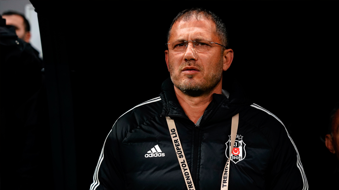 Foto - Beşiktaş 1-1 berabere kalınca deliye döndü: Hepsini gönderin: Bu nasıl bir rezalet! Kaplumbağa bile…