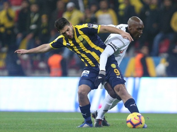 Beşiktaş, 7 ismin biletini kesti! İşte o liste...