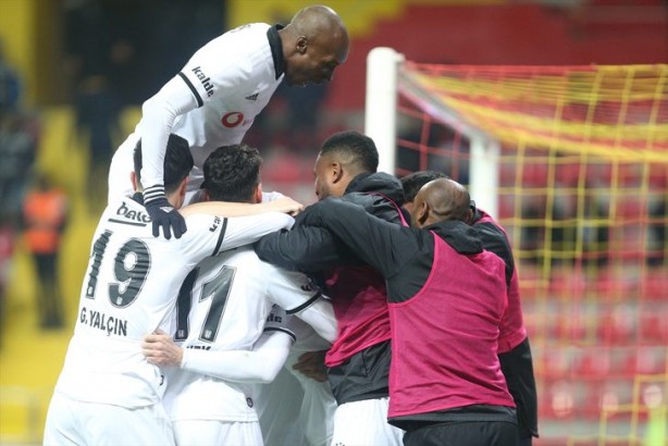 Foto - Beşiktaş, 7 ismin biletini kesti! İşte o liste...