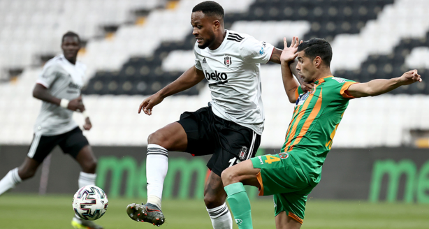 Foto - Beşiktaş, Alanyaspor'u farklı yendi