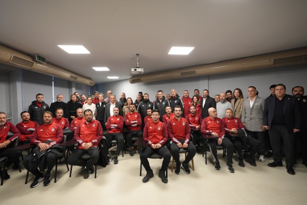 Foto - Başkan Nur Çebi sporcularla vedalaştı! Beşiktaş'ın tek kurtuluş yolunu açıkladı!