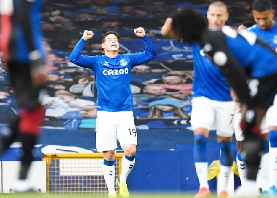 Foto - Beşiktaş bir adım önde artık... Çok sayıda takım dev isme çökmek için harekete geçti 