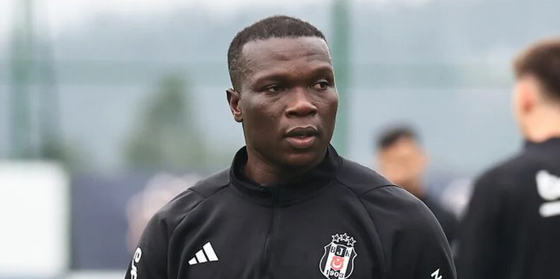 Foto - Beşiktaş bu kadar çamur bir adamı daha önce görmemiştir! Git deniliyor, kalacağım diyor: Pes doğrusu...