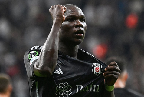 Foto - Beşiktaş bu kadar çamur bir adamı daha önce görmemiştir! Git deniliyor, kalacağım diyor: Pes doğrusu...