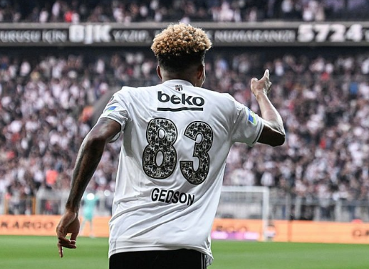 Foto - Beşiktaş bu teklifi gerçekten kabul etmedi mi? Dünyanın merakla takip ettiği o futbolcuya rekor bedel!