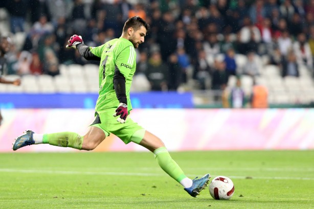 Foto - Beşiktaş çok kritik açıklamayı yapacak mı? Erman Toroğlu'ndan yaylım ateşi: Yok böyle bir eleştiri...