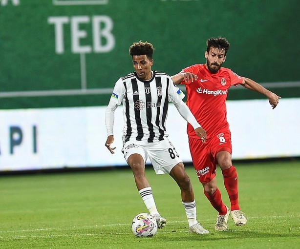 Foto - Beşiktaş eski yıldızını geri getiriyor! Taraftarın gönlüne taht kurmuştu...