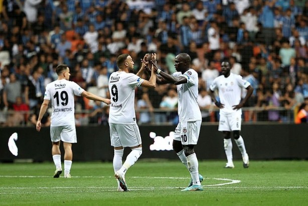 Foto - Beşiktaş eski yıldızını geri getiriyor! Taraftarın gönlüne taht kurmuştu...