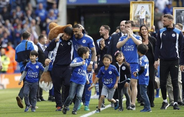 Foto - Beşiktaş ezeli rakiplerini geçemedi!