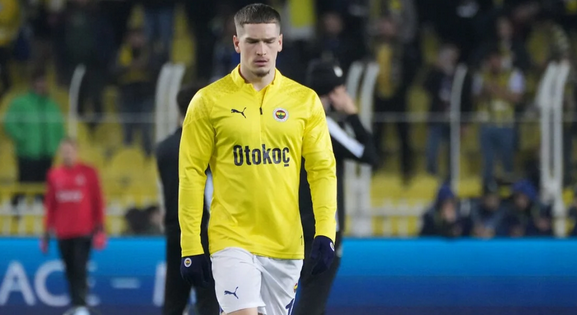 Beşiktaş, Fenerbahçe'de değer bilinmeyen oyuncu için devreye girdi! Görüşmeler başladı bile...