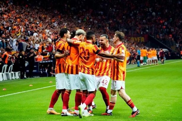 Foto - Beşiktaş Galatasaray derbisinde üstünlük kimde? İşte detaylar...