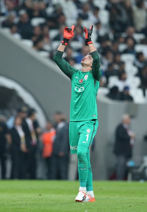 Foto - Beşiktaş-Galatasaray derbisinden kareler