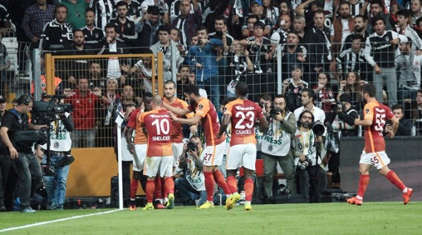 Foto - Beşiktaş-Galatasaray derbisinden kareler