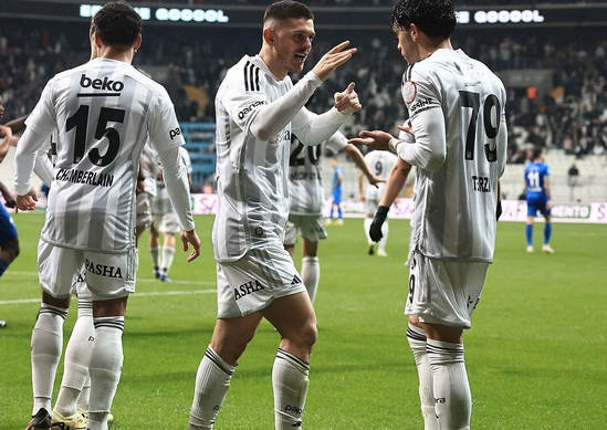 Beşiktaş gelecek sezon sil baştan! İki futbolcuya 22 milyon koca sezona 35 milyon euro…