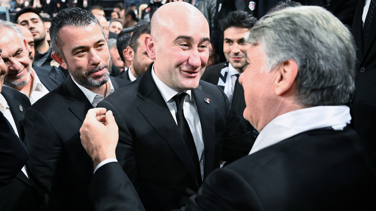 Foto - Beşiktaş İngiltere’den dönüşte bu işi bitirirse taraftarla barışır kesin! Olay hamle yapılacak mı?