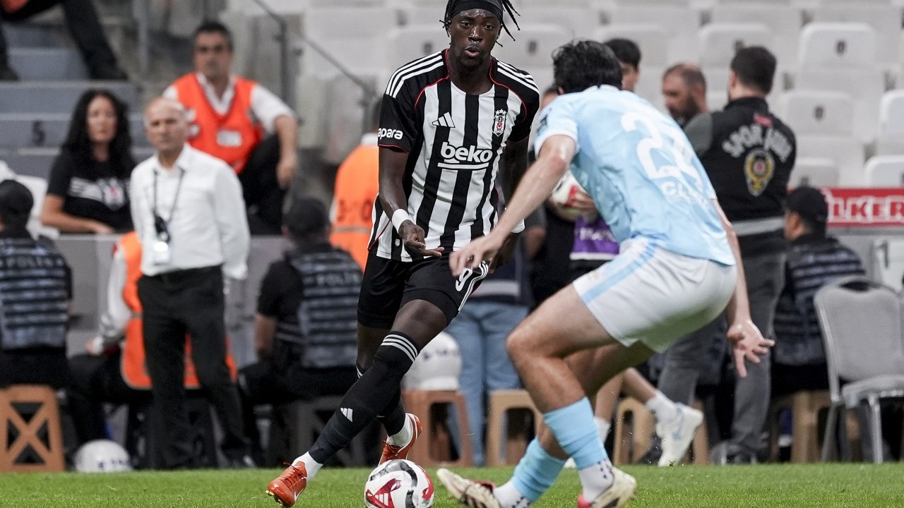 Foto - Beşiktaş Konferans Ligi'nde kazandı ama oynanılan oyun tepkiler dinmedi! Nihat Kahveci ağır eleştirdi...