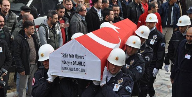 Foto - Beşiktaş şehitlerimizi rahmetle yad ediyoruz...