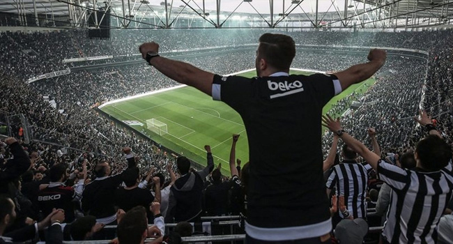 Foto - Beşiktaş taraftarı isyanda! O futbolculara sert tepki 