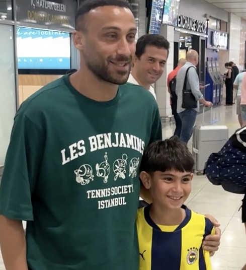 Foto - Beşiktaş taraftarını bekleyen 2.Tümer tehlikesi! Fenerbahçe’yi bekleyen yeni sorunu açıkladılar taraftarlar: Olay beste…