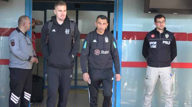 Foto - Beşiktaş, Trabzon'a geldi