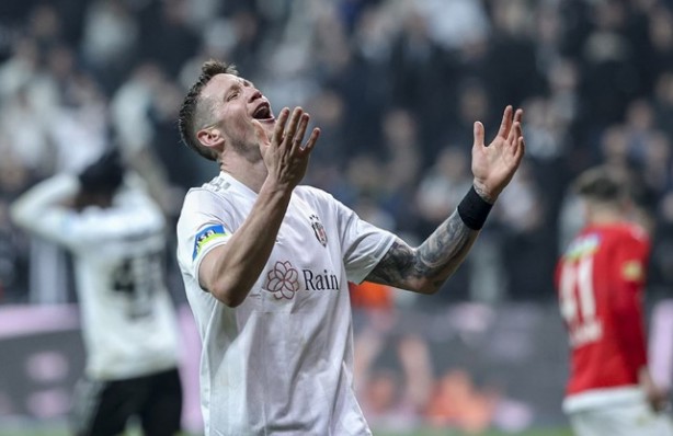 Foto - Beşiktaş transferde hız kesmiyor! Immobile sonrası eski yıldızını getiriyor