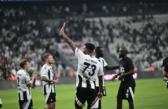 Foto - Beşiktaş transferde hız kesmiyor! Yeni sol bek İngiltere'den geliyor