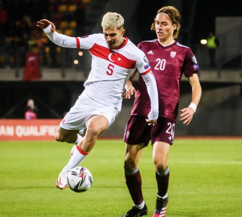 Foto - Beşiktaş ve Galatasaray transferde karşı karşıya geldi! Bakalım kazanan kim olacak?
