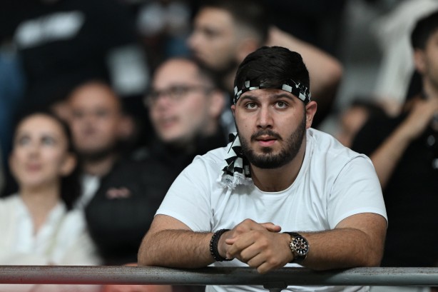 Beşiktaş yandı! Herkes Ahmet Nur Çebi'nin kararını bekliyor! Yönetim kurulu sonrası...