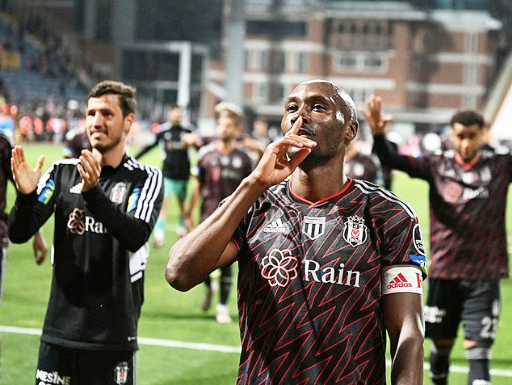 Beşiktaş yeni Atiba’sını buldu bile… Böylesi hiç görülmedi: Flaş transfer iddiası! 