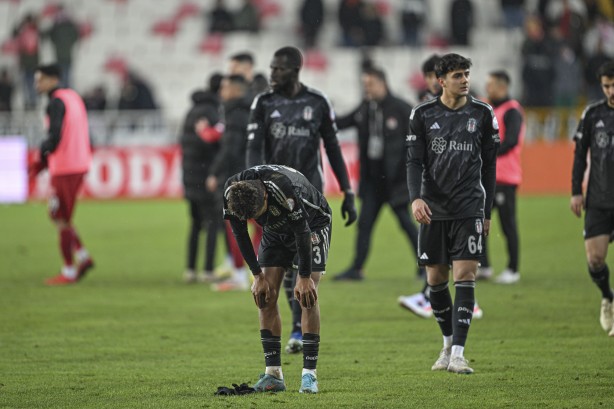 Foto - Beşiktaş'a bir stoper adayı daha: Şok eden duyuru! Kritik karar apar topar alındı! Hiç kimse bunu beklemiyordu: Bomba stoper çıkışı…