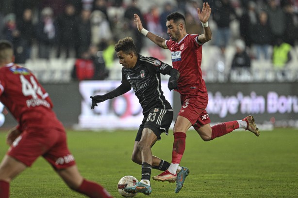 Foto - Beşiktaş'a bir stoper adayı daha: Şok eden duyuru! Kritik karar apar topar alındı! Hiç kimse bunu beklemiyordu: Bomba stoper çıkışı…